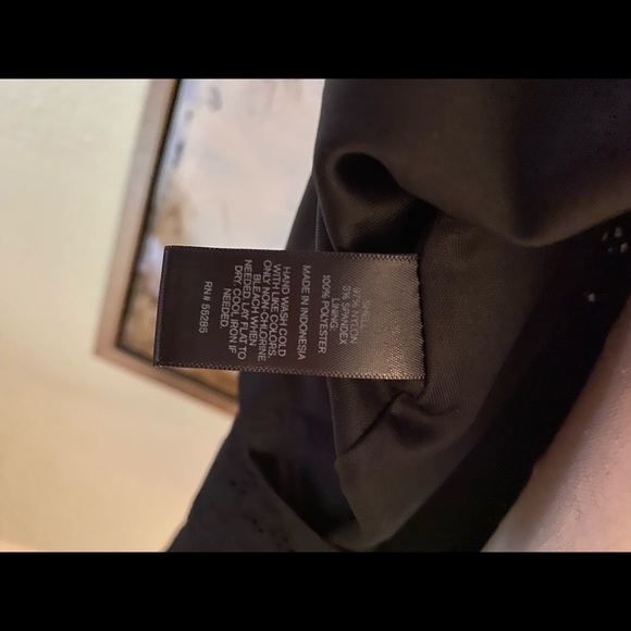 Express fully lined black dress size S petite BNWT - Picture 3 of 11